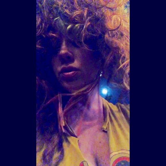 Meet your Posher, Heather - Picture 1 of 1